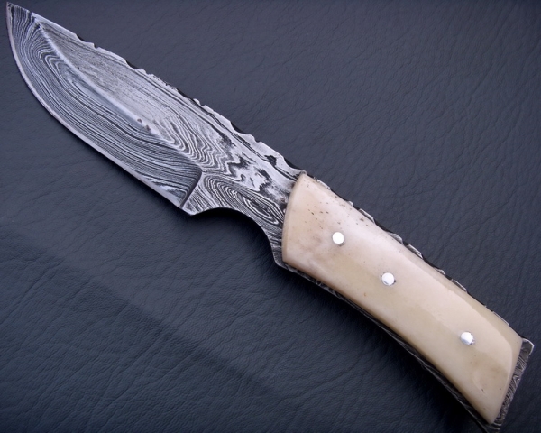 Damascus Hunting Knife