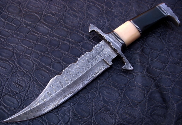 Damascus Bowie/Dagger Knife