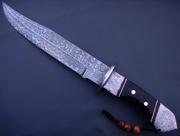 Damascus Bowie/Dagger Knife