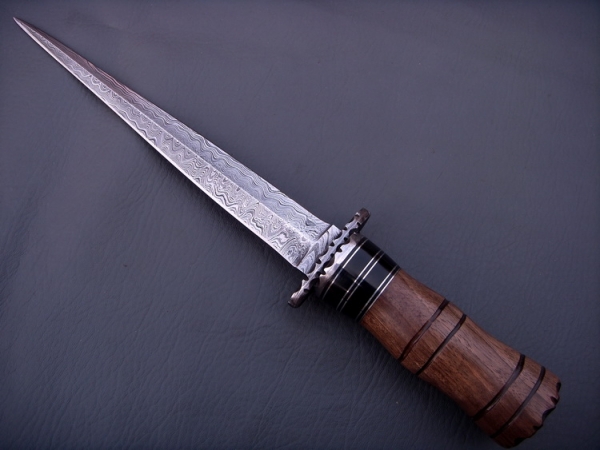 Damascus Bowie/Dagger Knife